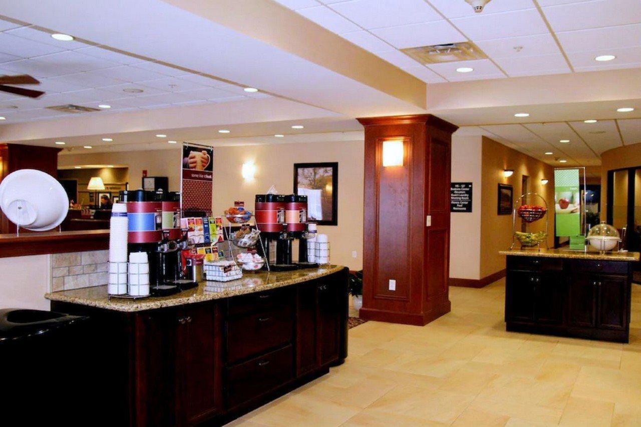 Hampton Inn Watertown Kültér fotó