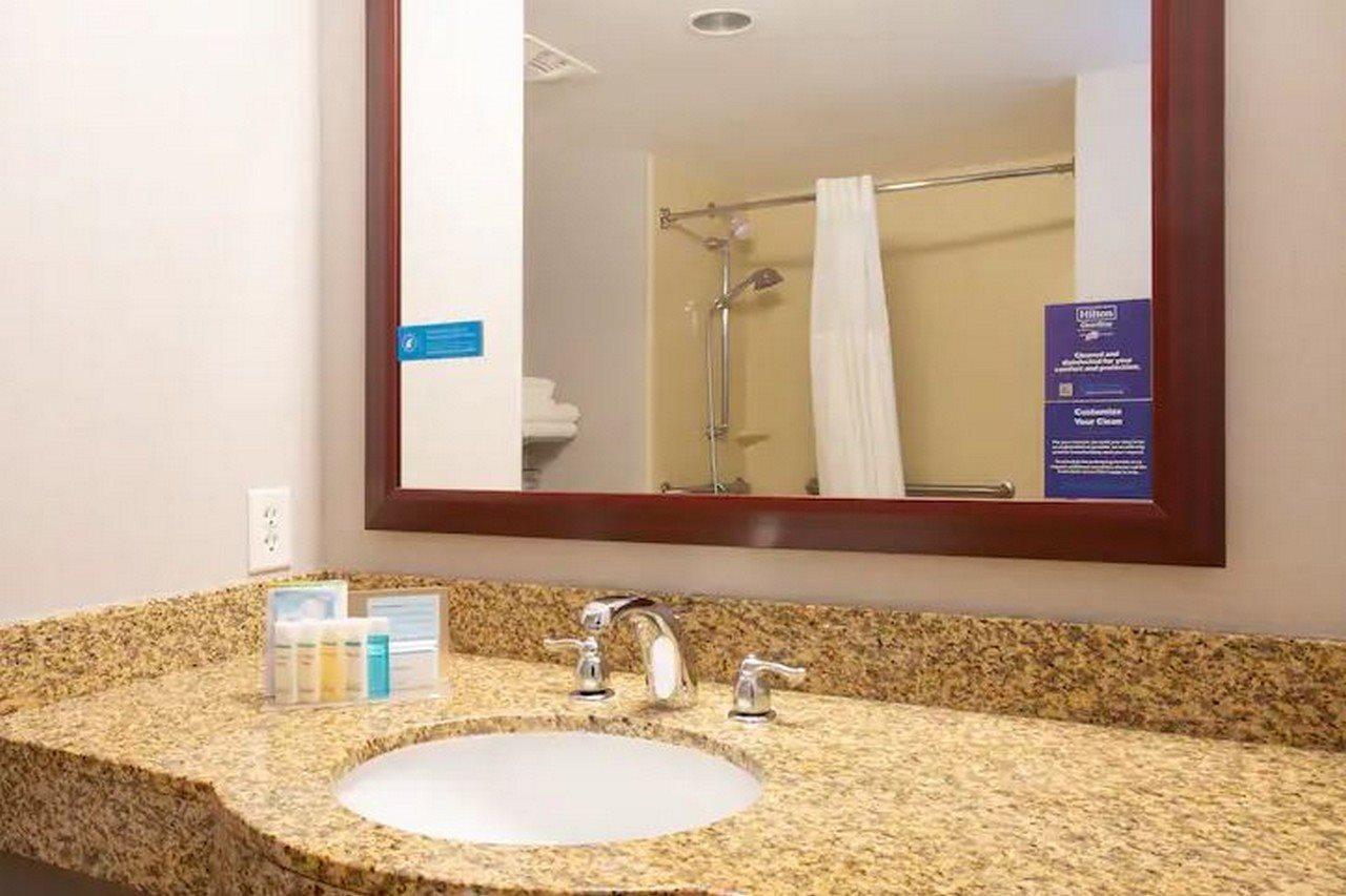 Hampton Inn Watertown Kültér fotó