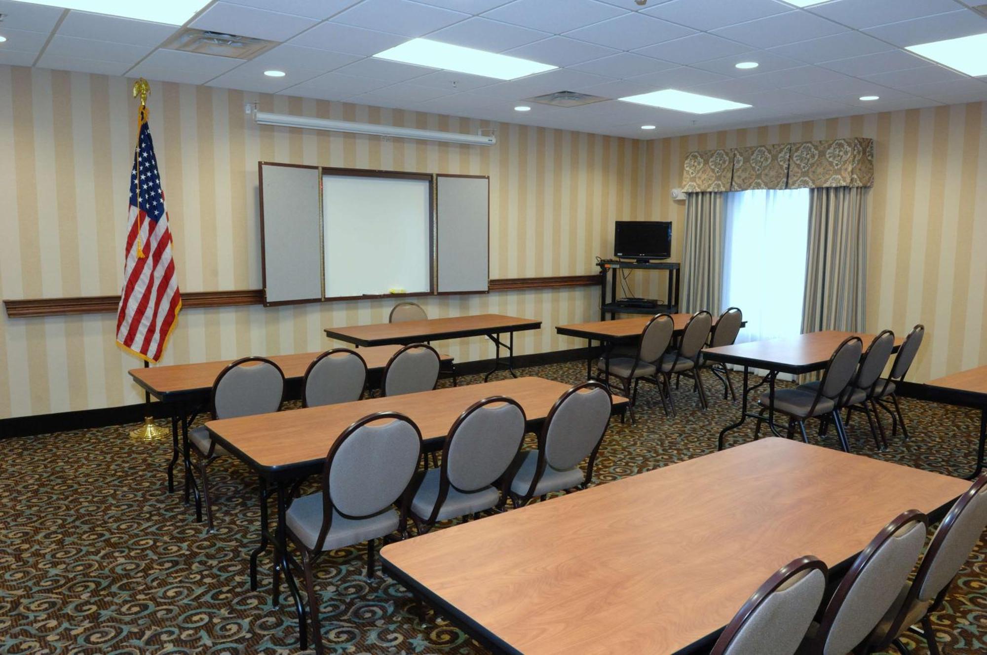 Hampton Inn Watertown Kültér fotó