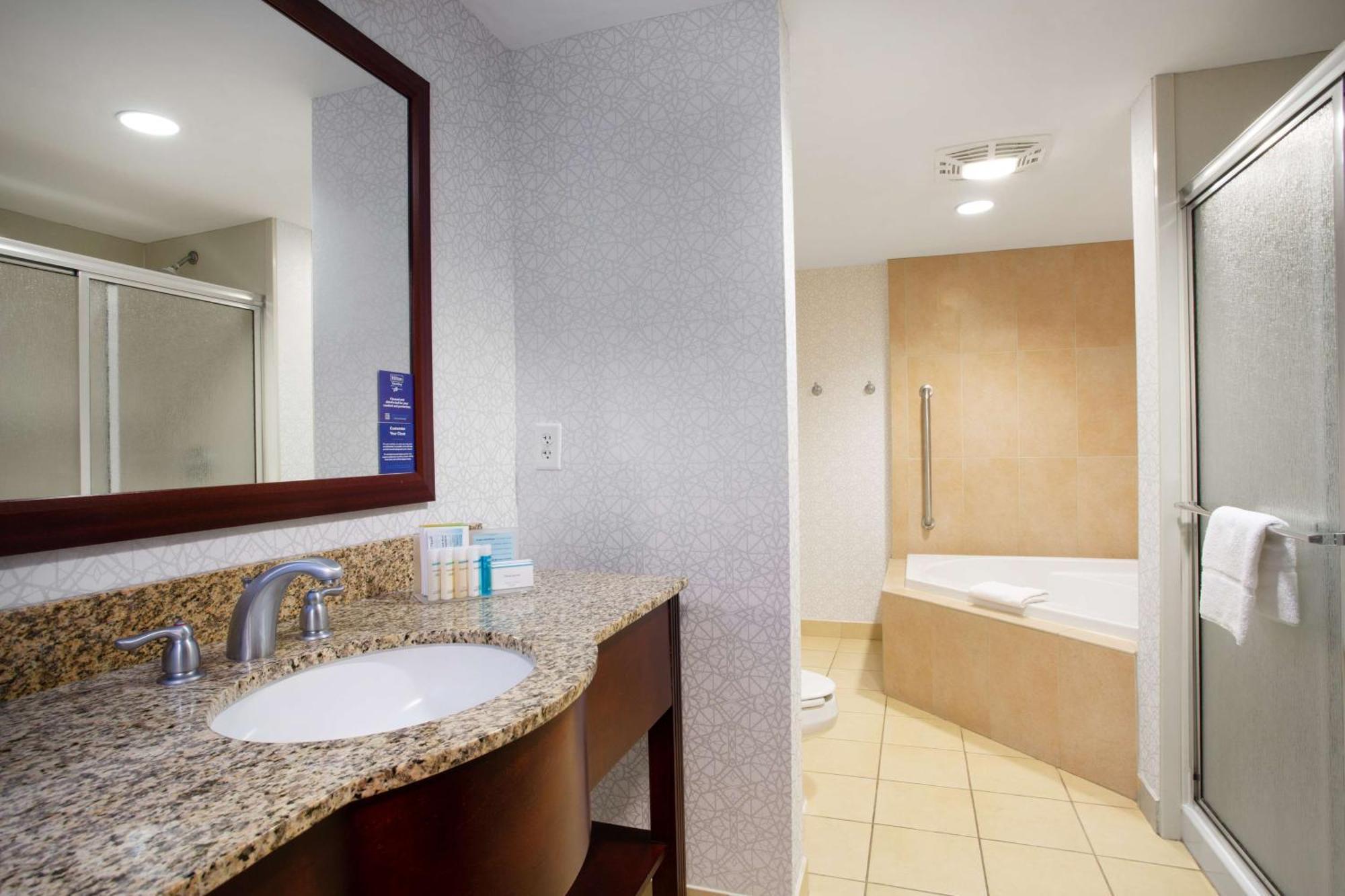 Hampton Inn Watertown Kültér fotó
