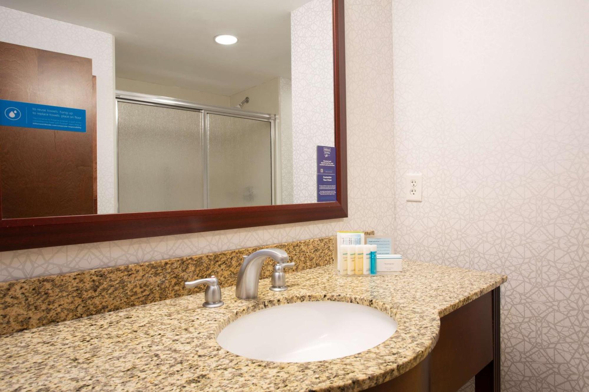 Hampton Inn Watertown Kültér fotó