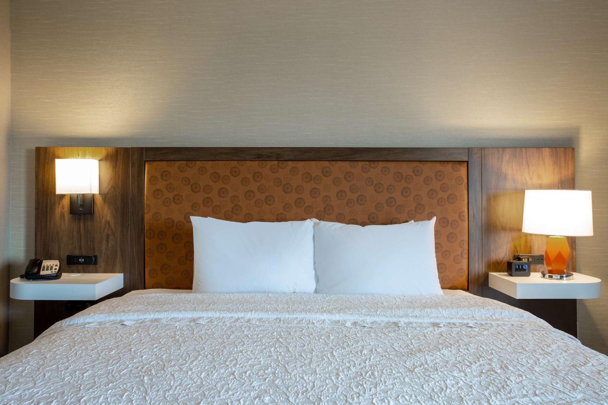 Hampton Inn Watertown Kültér fotó