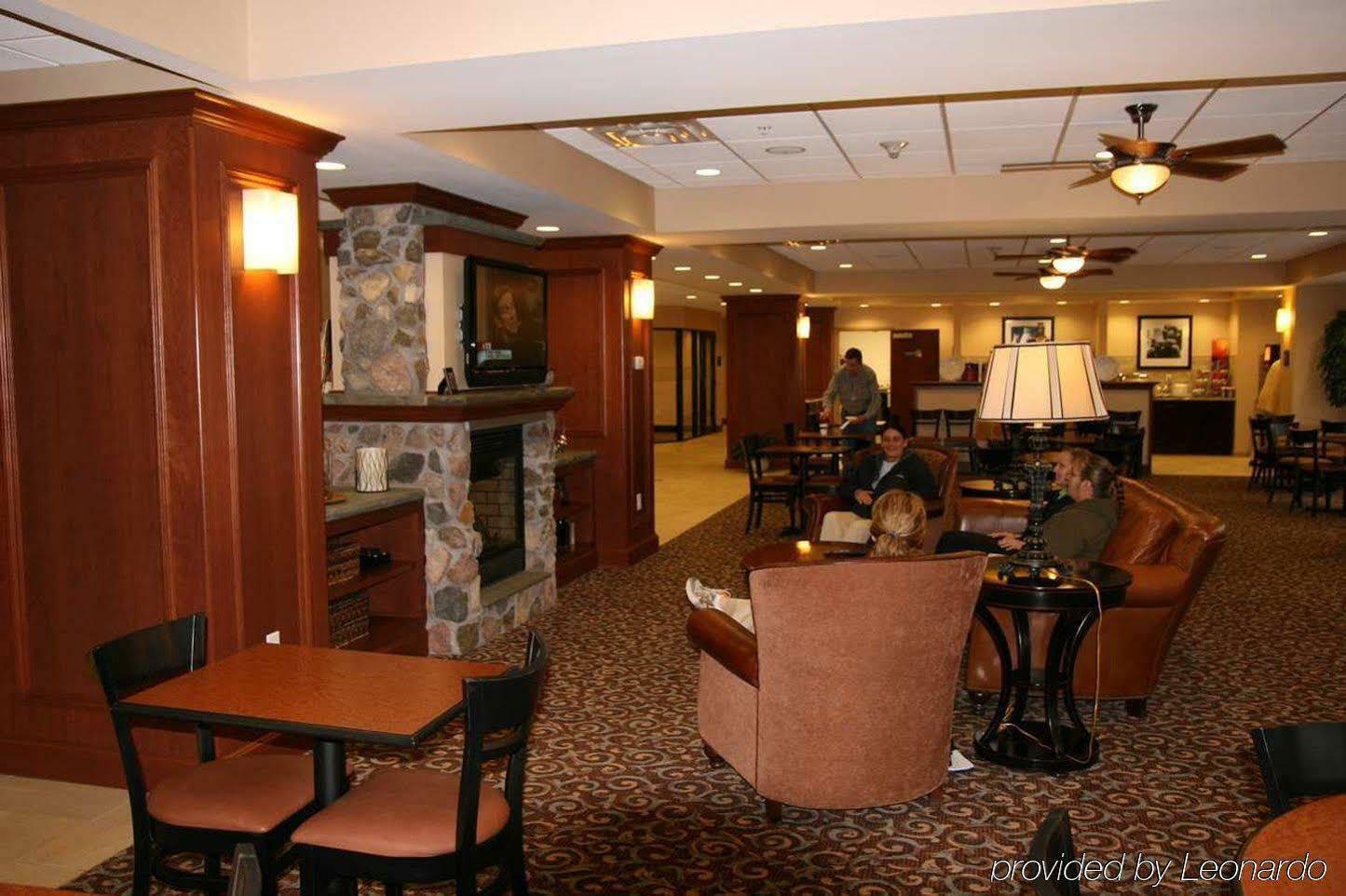 Hampton Inn Watertown Kültér fotó